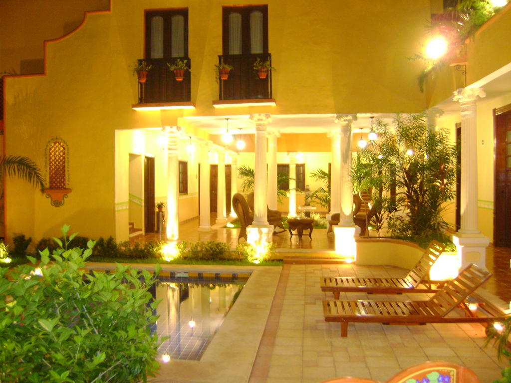 Casa De Las Columnas Mérida Buitenkant foto